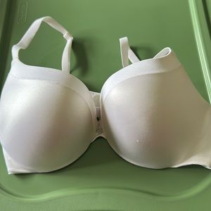 38C White Victoria’s Secret push up bra